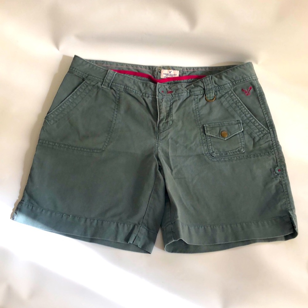American Eagle Outfitters cargo shorts